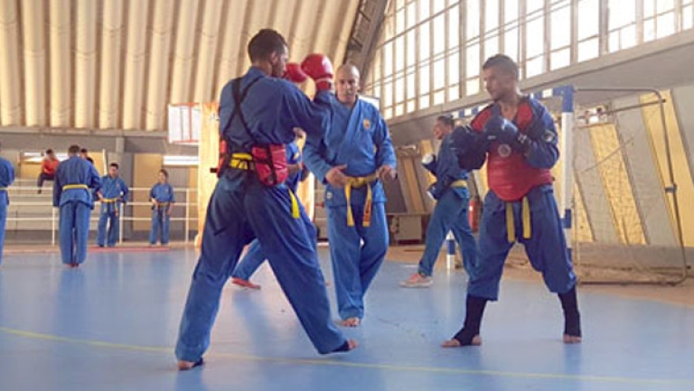 31 مصارعا يتدربون بقاعة الدار البيضاء