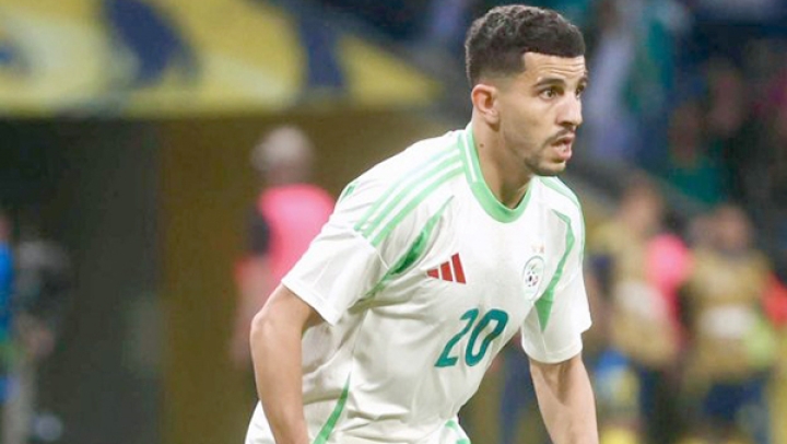لاعبو "الخضر" يقيمون مباراة السويد الودية