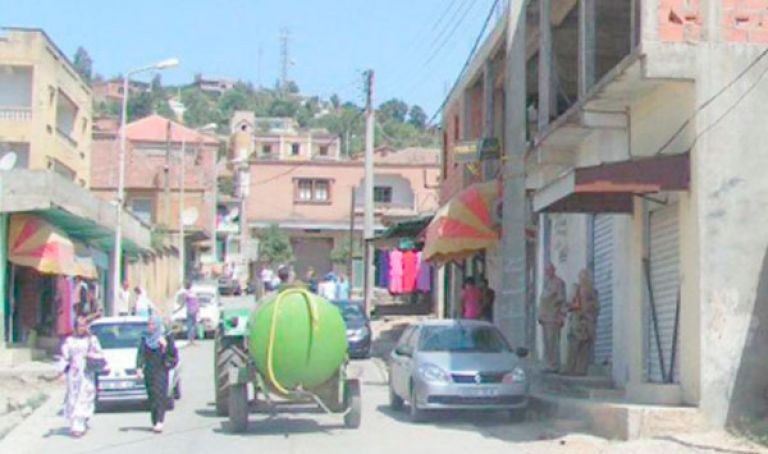 سكان قرية الصفصافة يستنجدون بالوالي