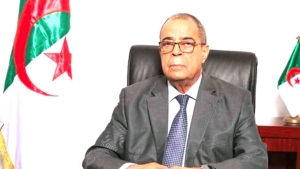 وزير الصناعة والإنتاج الصيدلاني، علي عون
