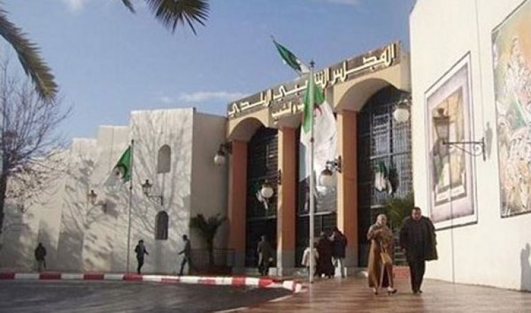 تبادل للتهم بين "المير" والمعارضة