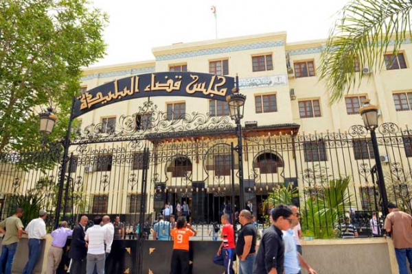 انطلاق محاكمة عبد المومن خليفة بجنايات البليدة �