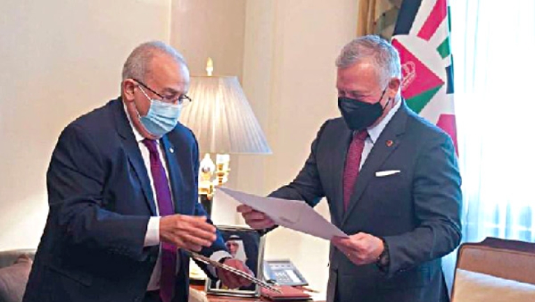 إعطاء زخم أكبر لعلاقات التعاون بين البلدين