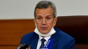 بواخر وطائرات شحن لاقتناء الاكسجين