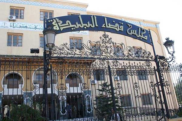 طلبت متابعات قضائية ضد بنك الخليفة في 2001