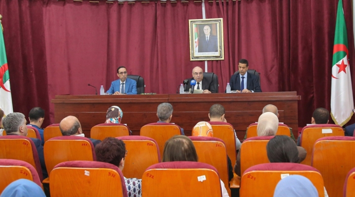 جهاز لرصد وفرة المواد الصيدلانية