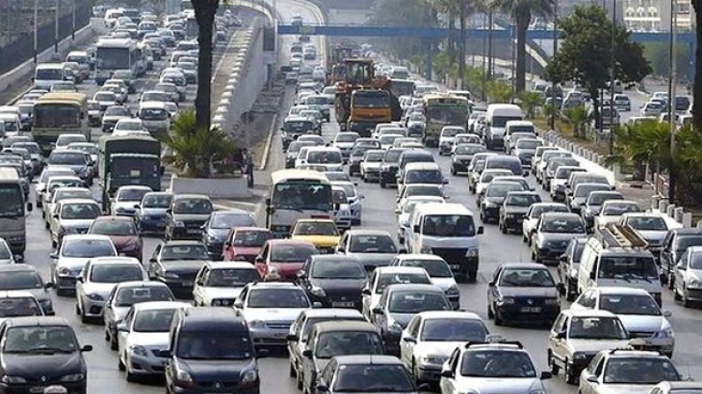 اختناق مروري حاد يؤرق يوميات المواطن