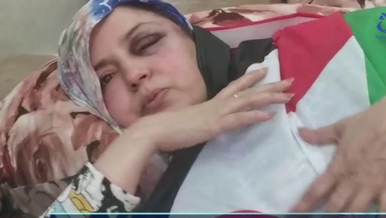 سلطانة خيا تحيي حرائر العالم في عيدهن