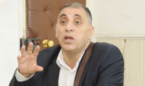 الدكتور محمد الطاهر عيساني أخصائي في تشخيص الأمراض، وعضو المجلس الوطني لأخلاقيات الطب