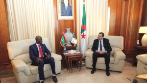 الجزائر تعرض تكوين التقنيين الموريتانيين في الطاقة والمناجم
