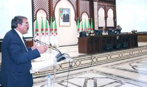 «أميار» العاصمة يطالبون زوخ بتسهيل مهمتهم