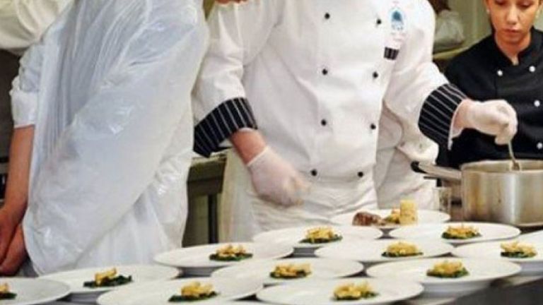 الإطعام والفندفة أكثر تخصصات التكوين المهني طلبا