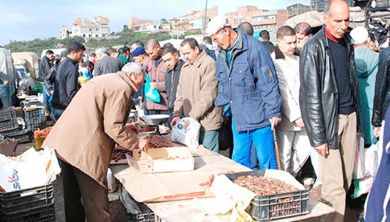 التجارة الفوضوية تعود بقوة خلال رمضان