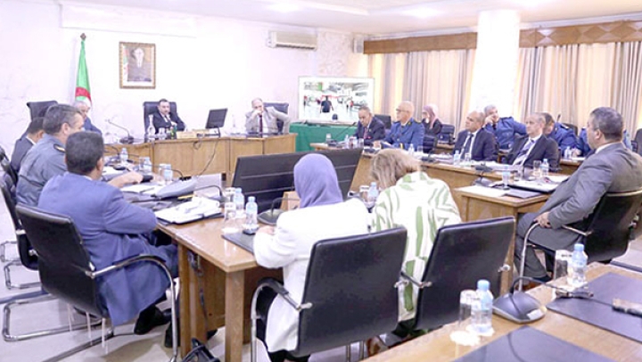 تسريع وتيرة عصرنة وتطوير خدمات مطار الجزائر الدولي