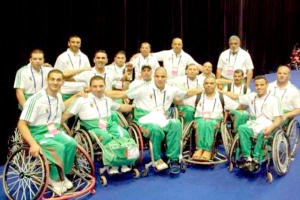 المنتخب الوطني يتوج باللقب