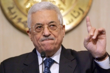 عباس يطالب بحماية دولية عاجلة للفلسطينيين