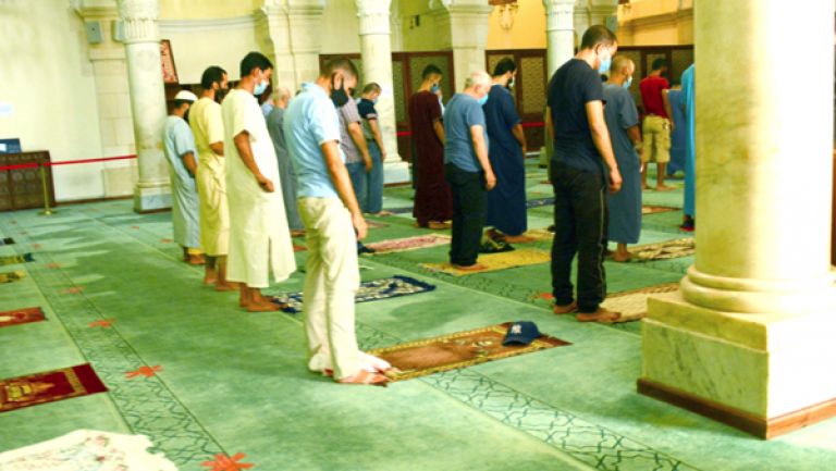 اعتماد البرتوكول الصحي الخاص بصلاة الجمعة في التراويح