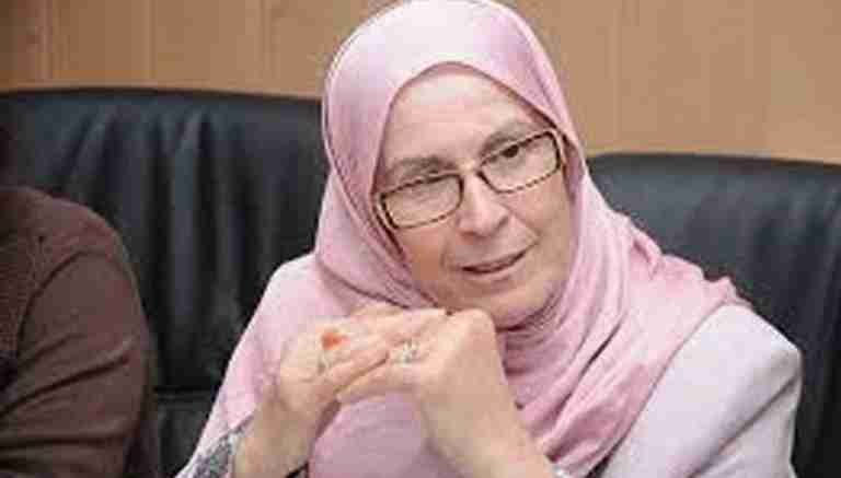 لابد من تكوين جامعي للقابلات بهدف إعادة الاعتبار لهذه المهنة