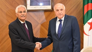 وزير الشؤون الخارجية والجالية الوطنية بالخارج أحمد عطاف- وزير الشؤون الخارجية للجمهورية العربية الصحراوية الديمقراطية محمد سيداتي