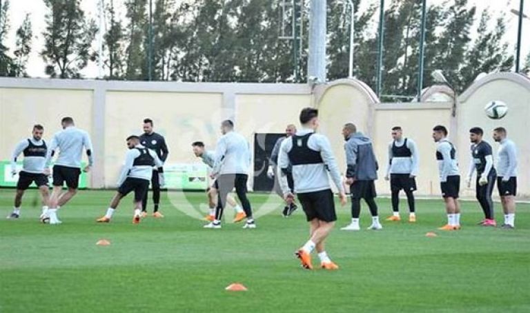 22 لاعبا في تربص المنتخب المحلي