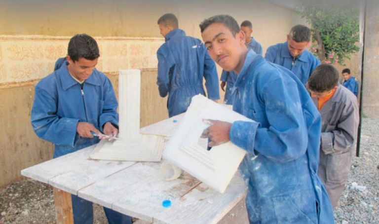 إنشاء 400 مؤسسة مصغرة