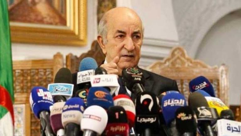 تبون يتعهد بدعم الشباب وتسليمه المشعل