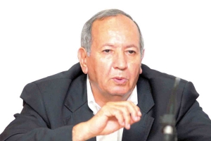 يجب أن تتدخل الهيئات الكروية للحدّ من الفوضى القائمة