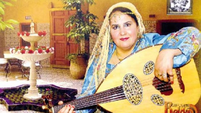 حموني تطلق "نوبة سيكا"