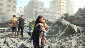 &quot;هيومن رايتس ووتش&quot; تتهم إسرائيل بتجويع سكان غزّة