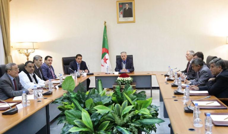 اللجنة البرلمانية المشتركة تضع النظام الداخلي للجلسة