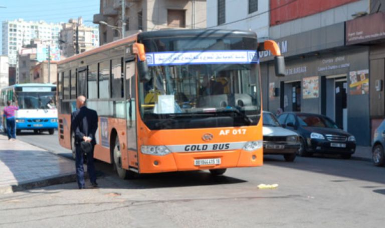 340 عاملا في بطالة ومواطنون عالقون بأحياء وهران