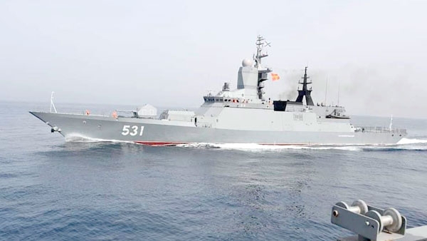 مفرزة السفن الحربية للأسطول الروسي تغادر الجزائر