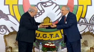 رئيس الجمهورية السيد عبد المجيد تبون-الأمين العام للاتحاد العام للعمال الجزائريين عمر تاقجوت
