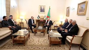 دور أساسي للجزائر في مسار الوحدة الفلسطينية