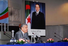 ترشيح الرئيس بوتفليقة لعهدة رابعة