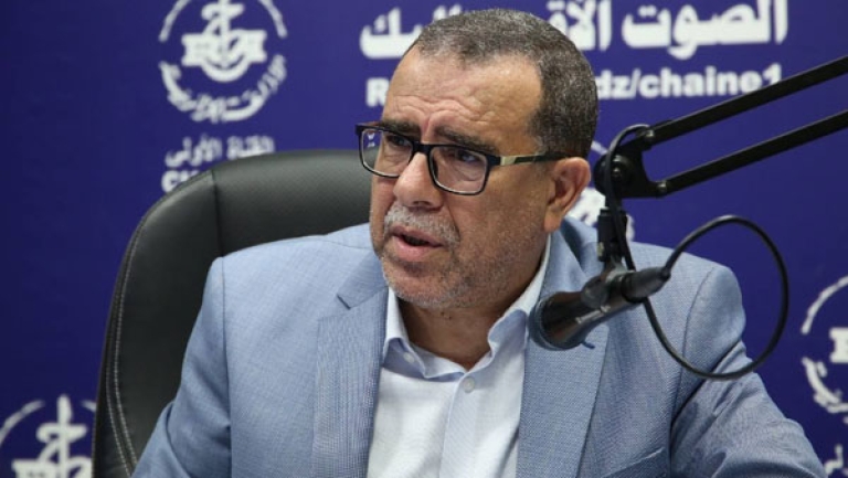 لا مانع لبيع الصيادلة للمستلزمات الطبية والمواد شبه الصيدلانية
