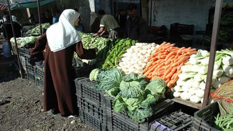 استحداث نقاط بيع بالأحياء وإعادة توزيع تجار الأسواق المغلقة