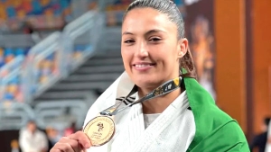 المصارعة الجزائرية أمينة بلقاضي