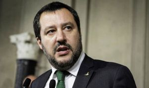 وزير الداخلية الإيطالي يعمّق الأزمة الدبلوماسية