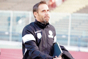 غوميز يثني على اللاعبين الجدد ويريد ودية قبل "قمرت"