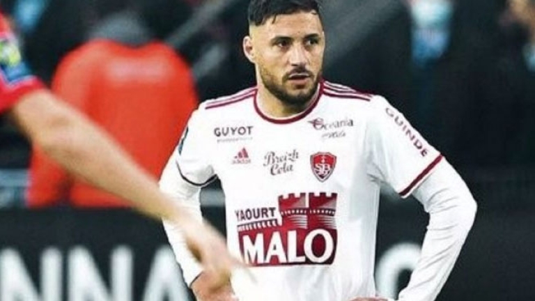نادي بريست يسعى إلى تمديد عقد بلايلي