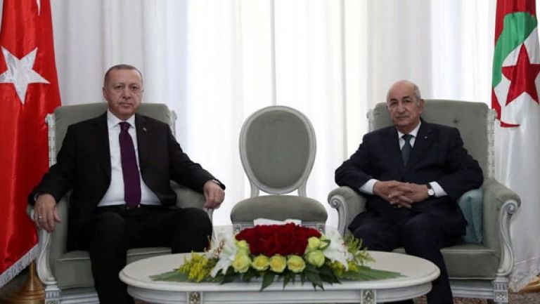 رئيس الجمهورية يتلقى تهاني العيد من نظيره التركي