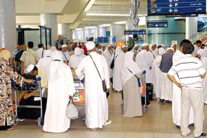 الشروع في منح تأشيرة الحج لأكثر من 28 ألف  جزائري