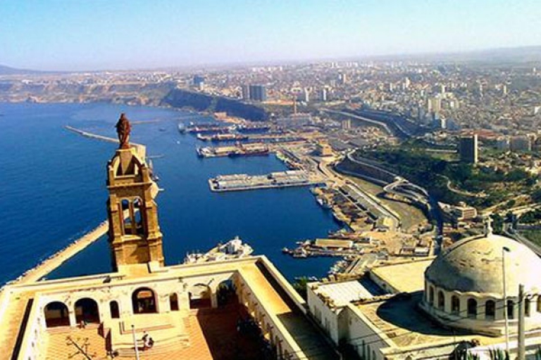 مركز الاتفاقيات على موعد مع  50 عارضا نهاية فبراير