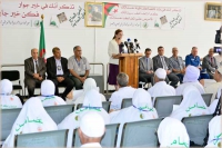مونية مسلم تودع 100 حاج إلى البقاع المقدسة