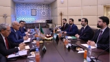 وزير الدولة، وزير الشؤون الخارجية والجالية الوطنية بالخارج والشؤون الإفريقية، أحمد عطاف - وزير الخارجية والمغتربين للجمهورية العربية السورية، أسعد حسن الشيباني