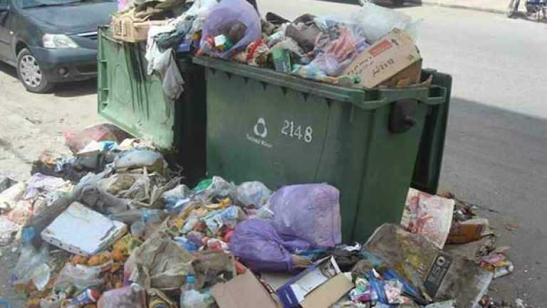 السكان مستاؤون من انتشار النفايات