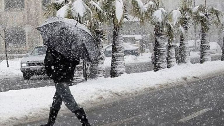 ثلوج كثيفة على مرتفعات 14 ولاية