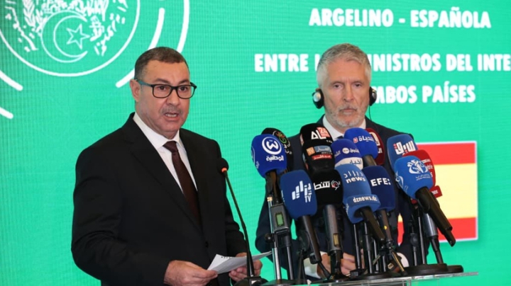 الجزائر لا تستخدم ورقة الهجرة للابتزاز والمساومة