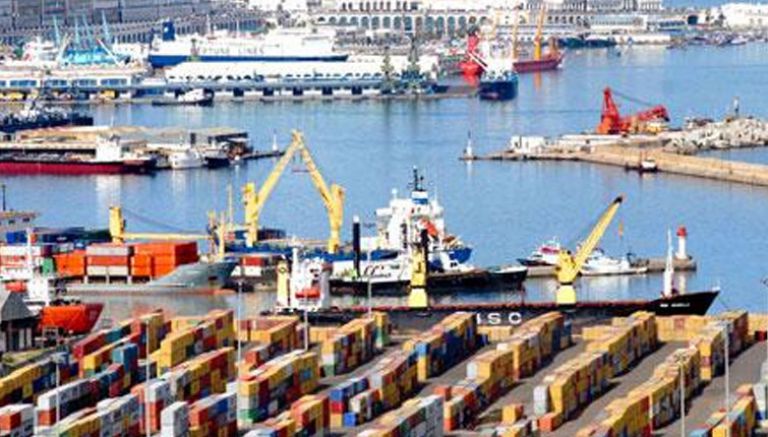 تحديد صلاحية السجلات التجارية للمستوردين بسنتين